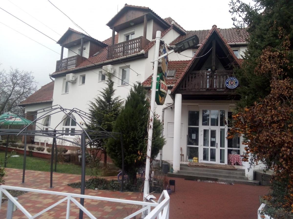 Bed and Breakfast Alabástrom Panzió és Étterem à Bogács Extérieur photo
