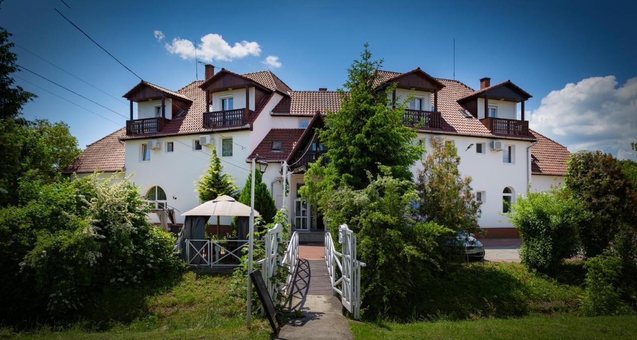 Bed and Breakfast Alabástrom Panzió és Étterem à Bogács Extérieur photo